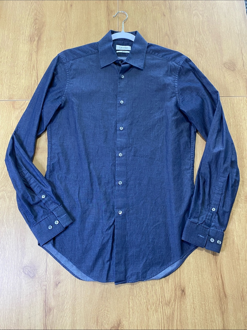Calvin Klein Men's Dark Navy Textured Dress Shirt